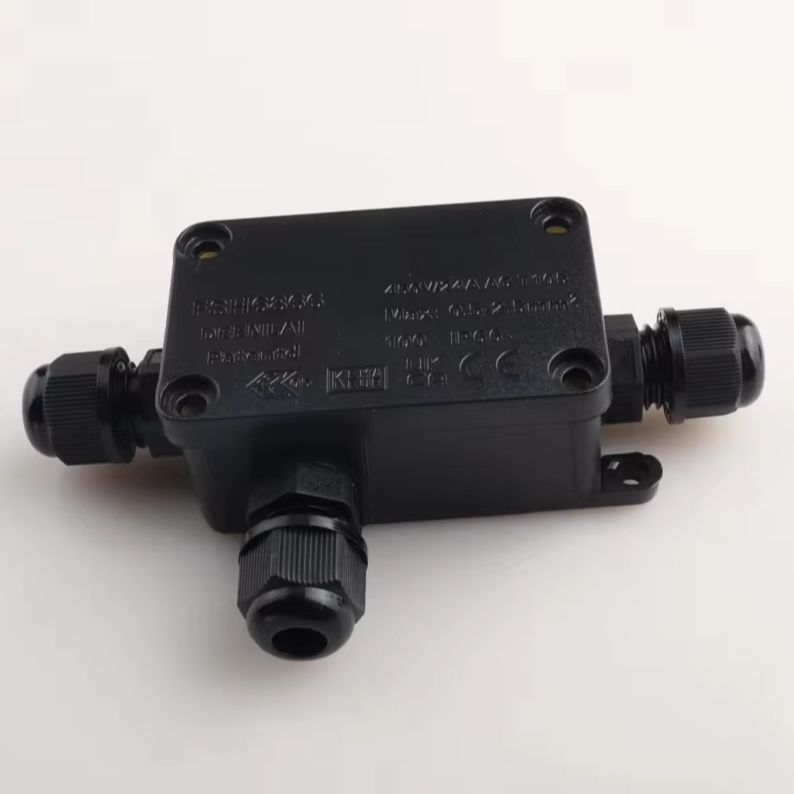 صندوق توصيل صغير مقاوم للماء I - مراجعة Outdoor Lighting Junction وسعره